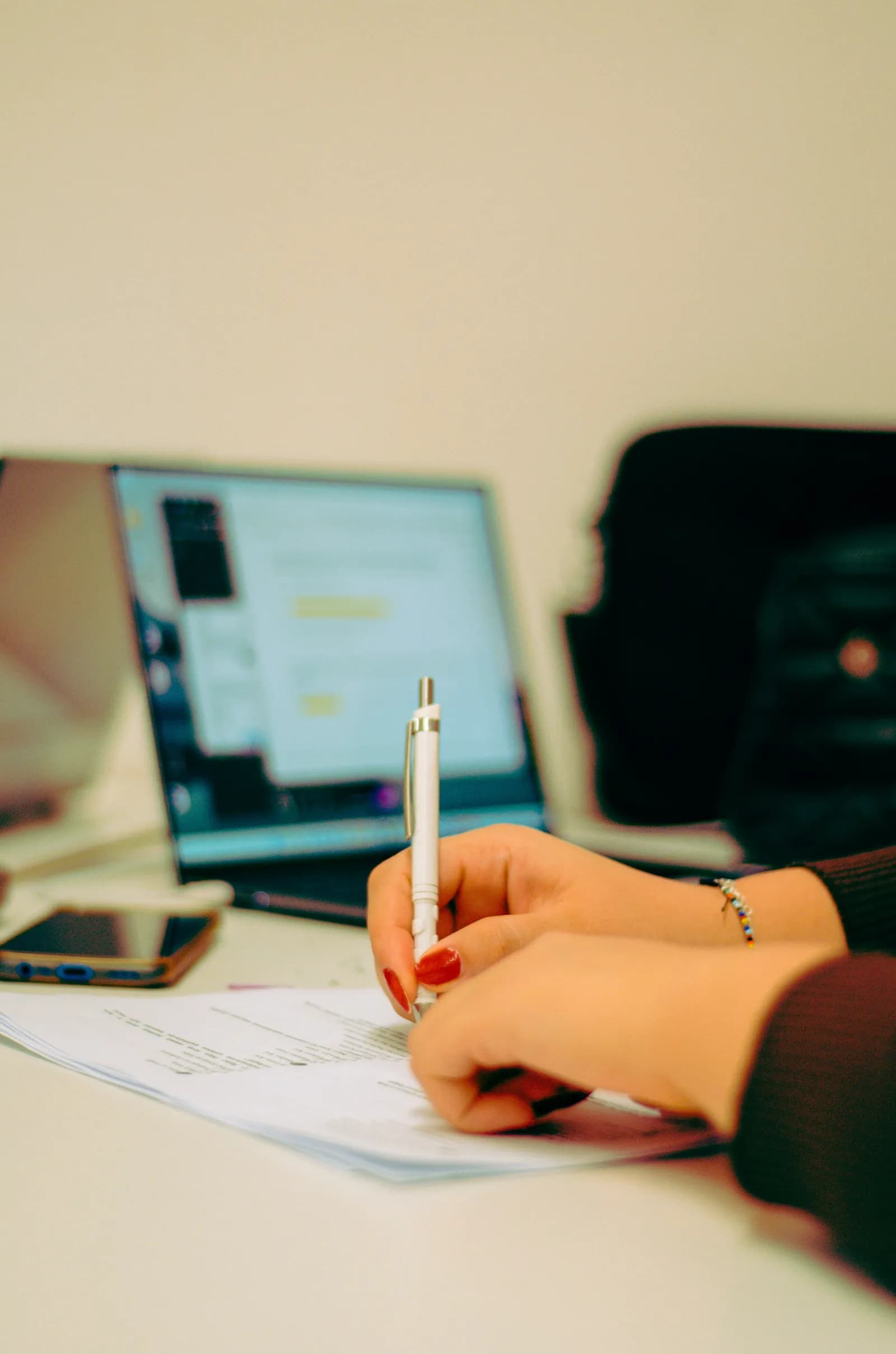 How to Choose, Learn, and Deploy Case Studies for HSC Business Studies and Economics